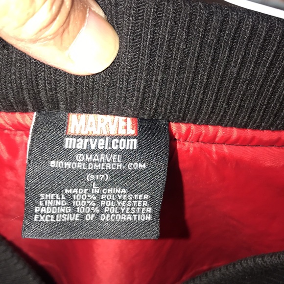 Men’s Marvel Deadpool Camo Jacket - Picture 9 of 9